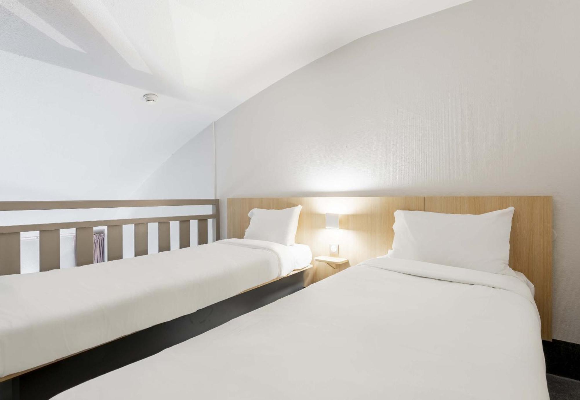 B&B Hotel Douai Parc Des Expos Cuincy Exterior photo